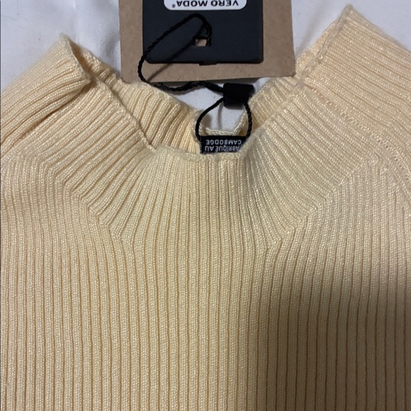 Vero Moda Light Yellow Ribbed Top - Picture 3 of 6